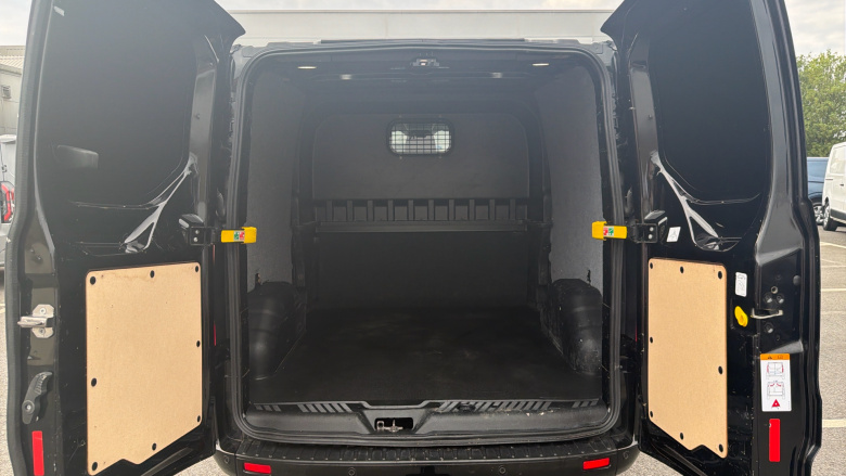 Ford Transit Custom 300 L2 Diesel Fwd 2.0 EcoBlue 130ps Low Roof D/Cab Limited Van
